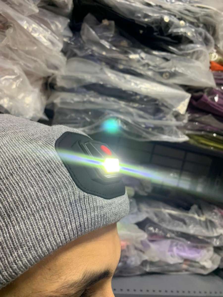 Bonnet LED Unisexe Rechargeable par USB  Gris