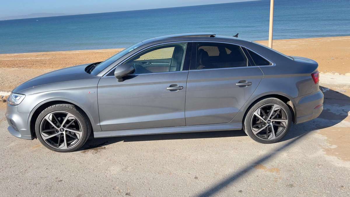 Audi A3 limousine 143 cheveux