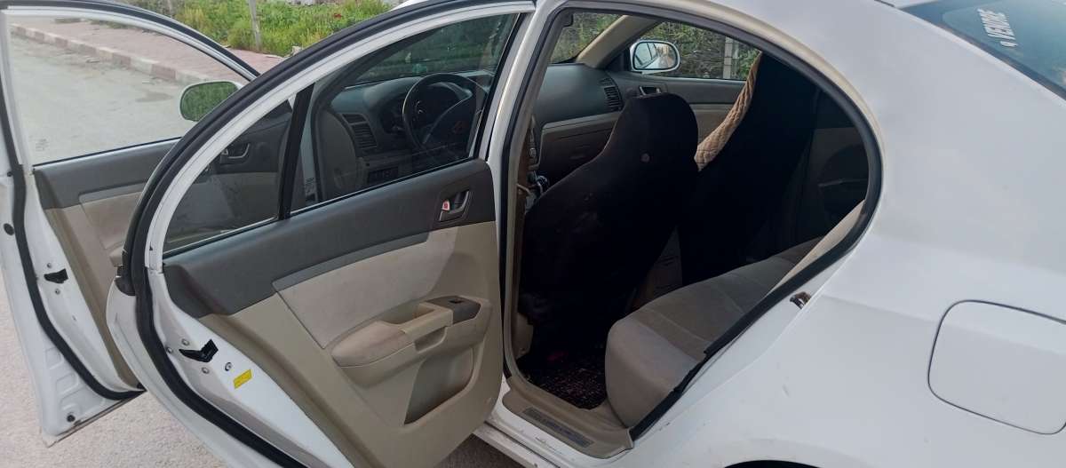 السلام عليكم سيارة مشاء الله الموتار مريفيزي جديد فيها باب ش