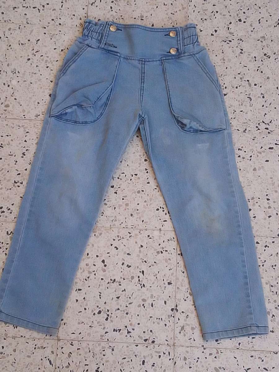 سروال دجينز للبنات يلبس من عمر 8 الى 10سنوات