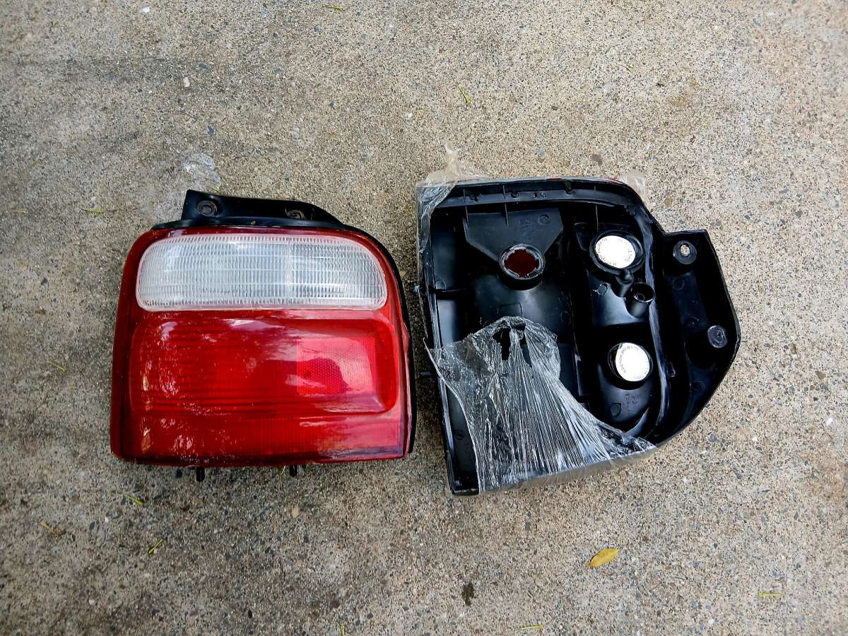 feux de stop maruti 1000 zen