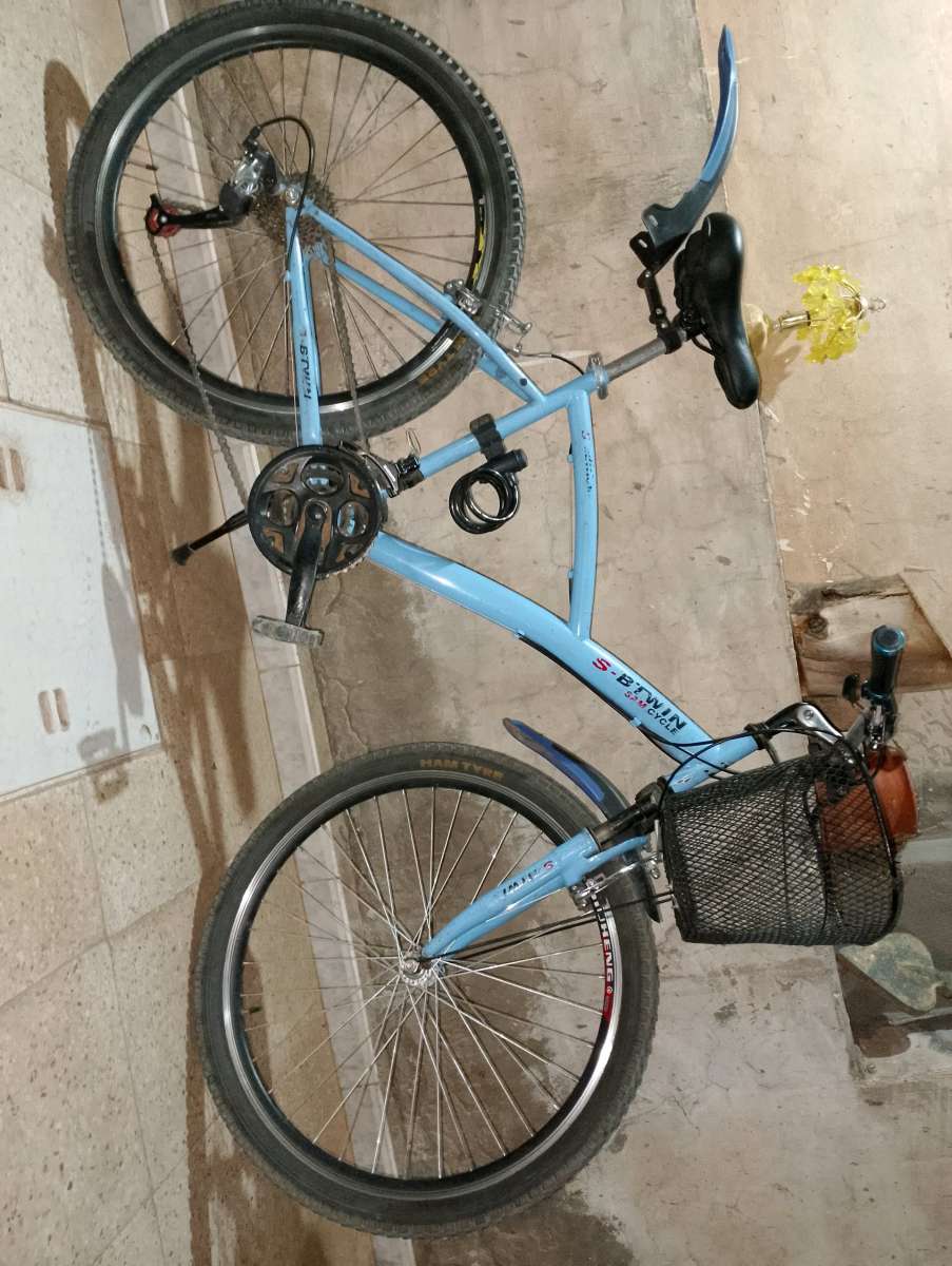 دراجة هوائية مستعملة من نوع بتوين القديمة النادرة