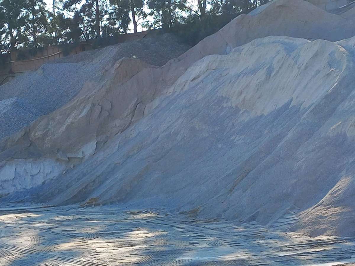 Vente de matriaux de construction بيع مواد البناء