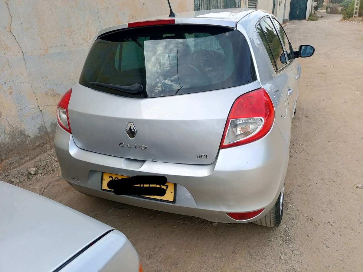 clio 3 faracha 0780959193