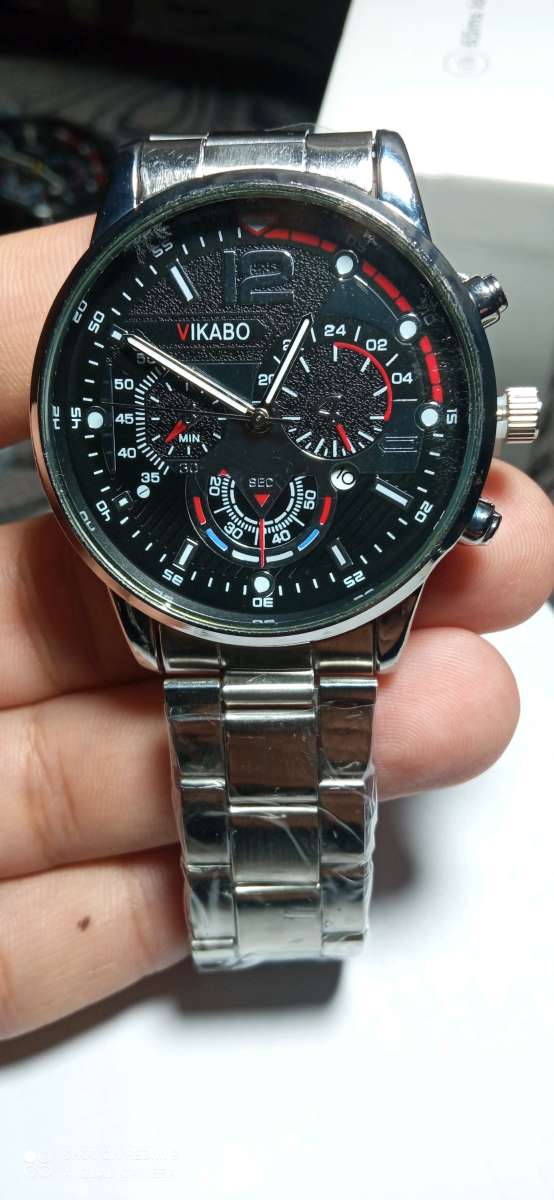 ساعات رجالية أنيقة  تصميم راق وسعر مناسب