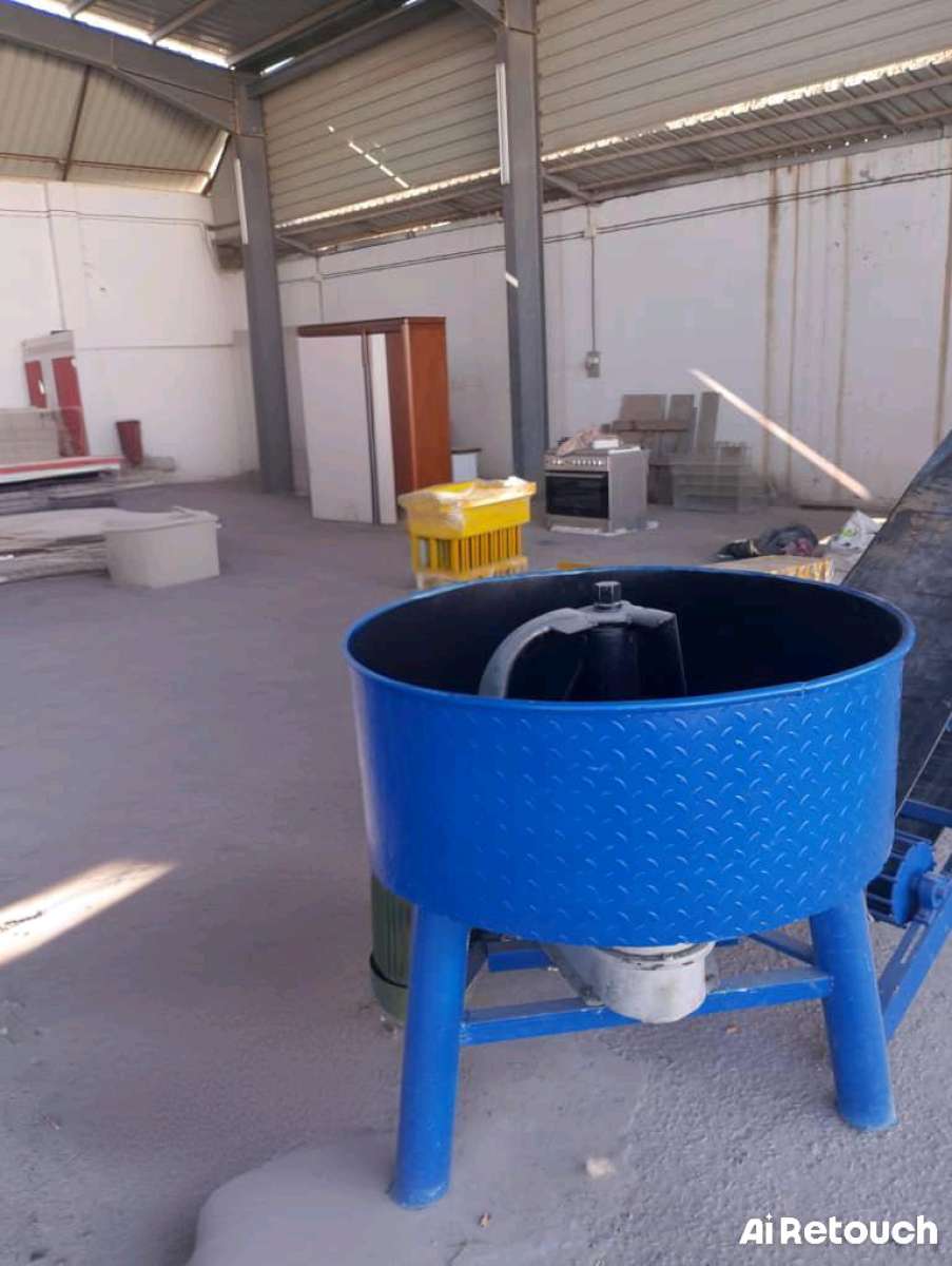 آلة صنع القوالب المجمعة من الخرسانة  جديدة لم تستعمل