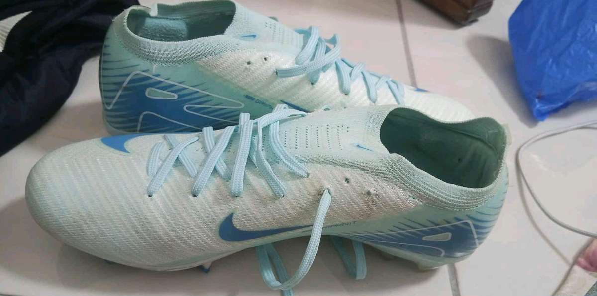 حذاء كرة قدم