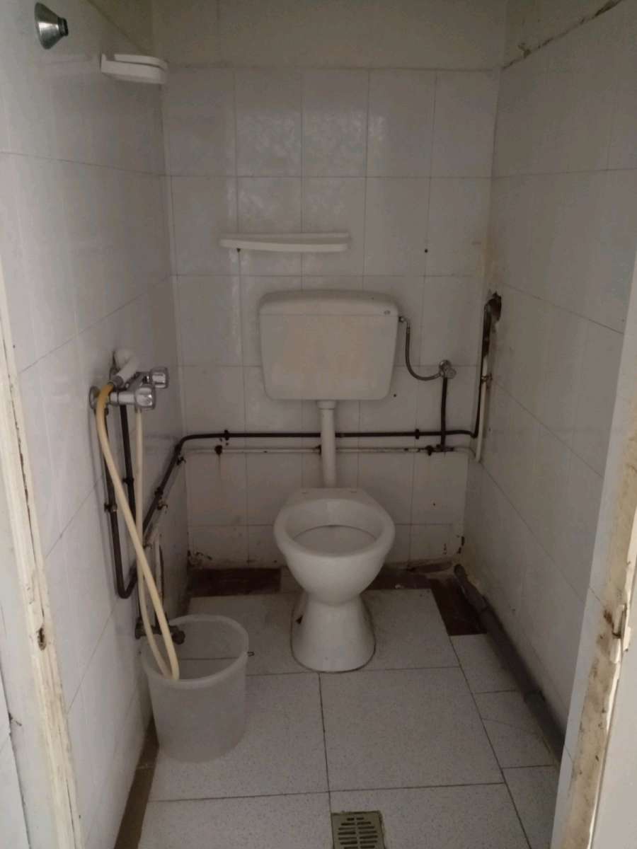 محل للبيع في عين النعجة