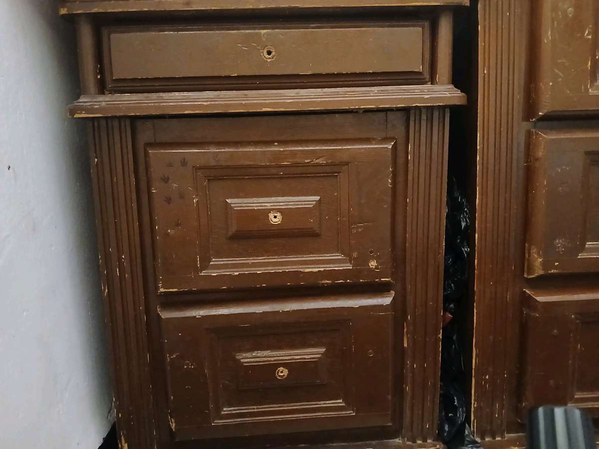 اثاث منزلي مستعمل معروض للبيع ارجو اعطائي سعر مناسب له