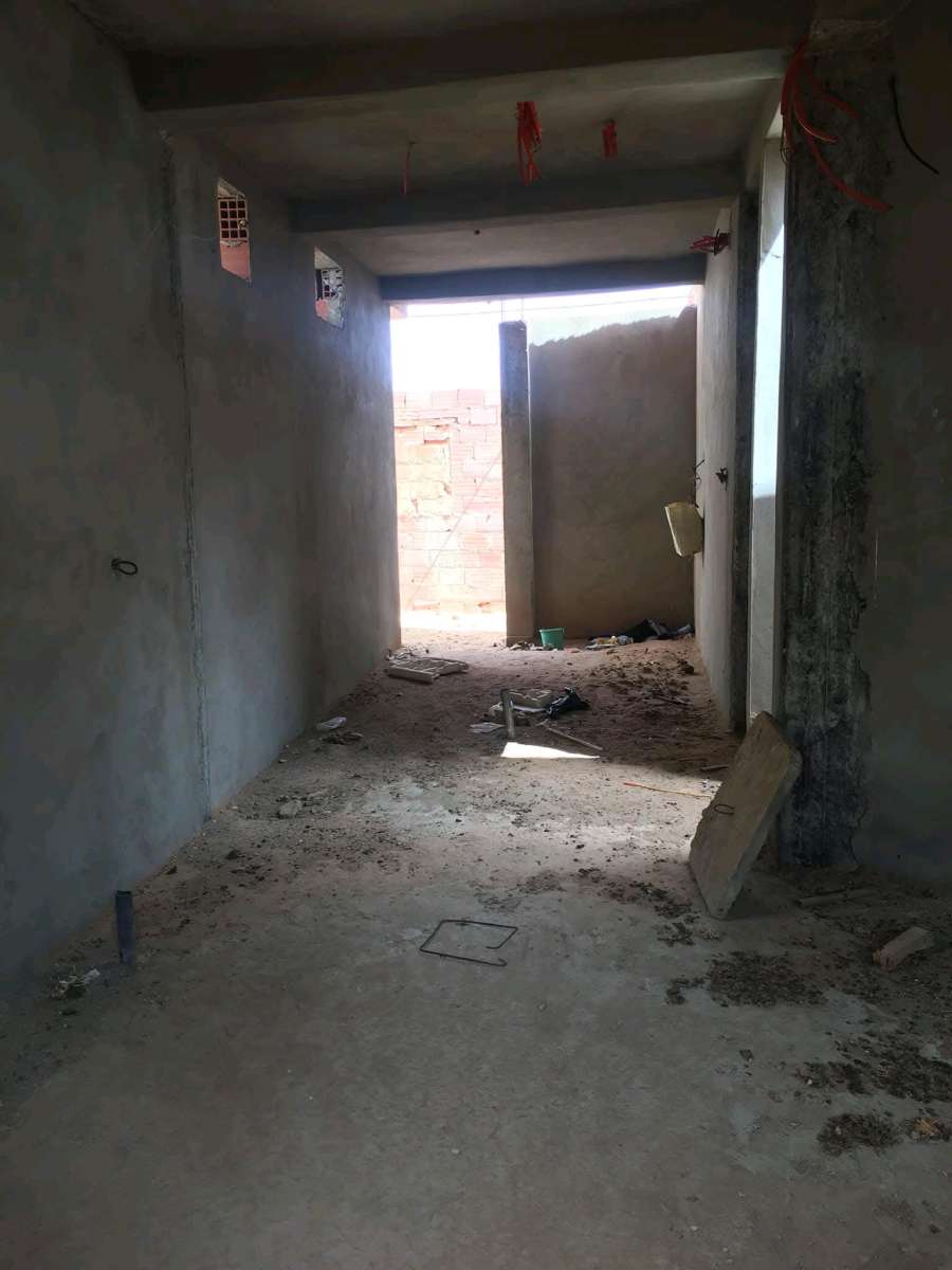 منزل بمساحة 150 متر بقرية الحوض يبعد  ولاية البيض ب 15 كلم