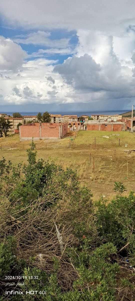 قطعة أرض للبيع
