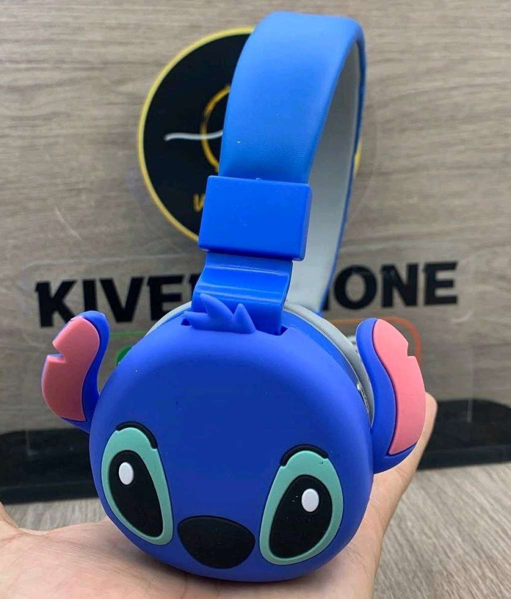 علبة هديا تقنية تحمل تصميما جذابا