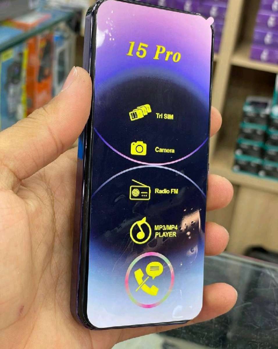 Tlphone iPhone 15 pro حطبة