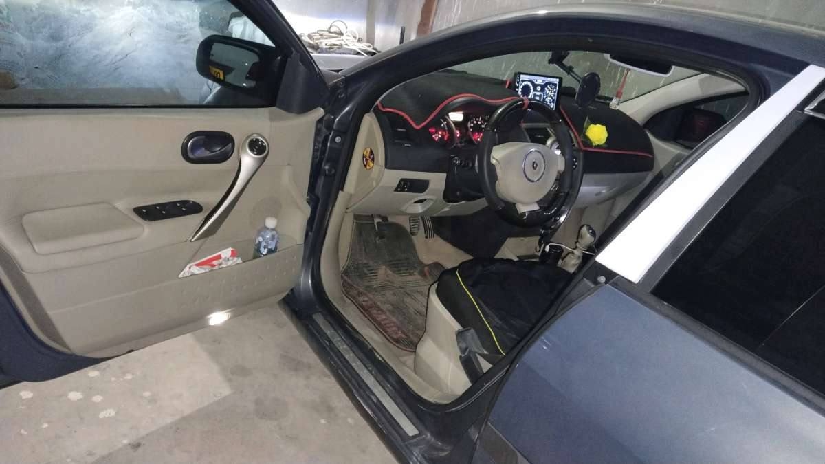 مقان 2لابسة كولش الله يبارك  للبيع والتبراز