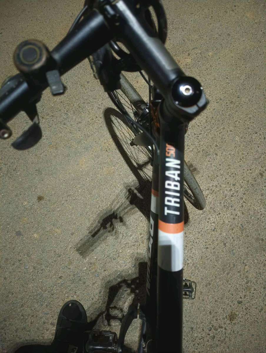 دراجة هوائية للسباق تزن 10 كيلوغرام