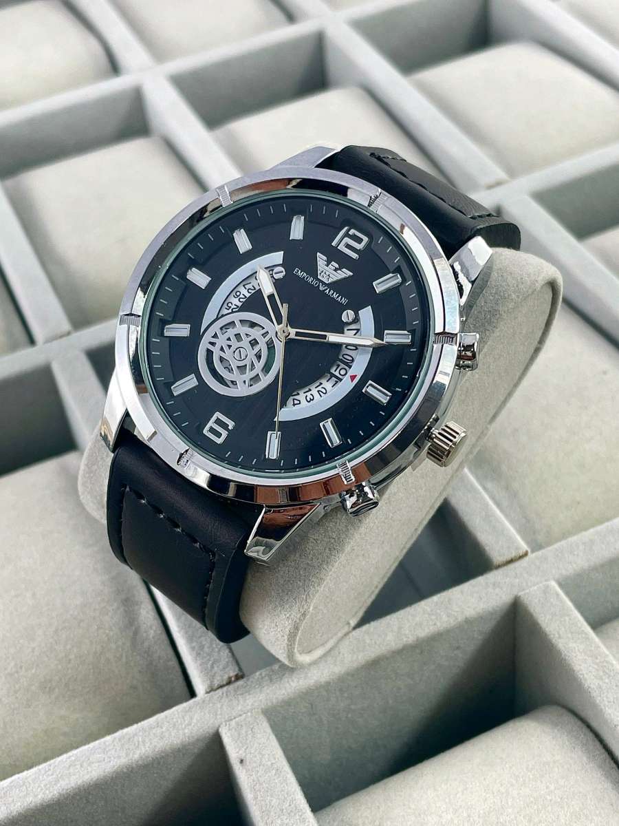 ساعات رجالية مختلفة للبيع