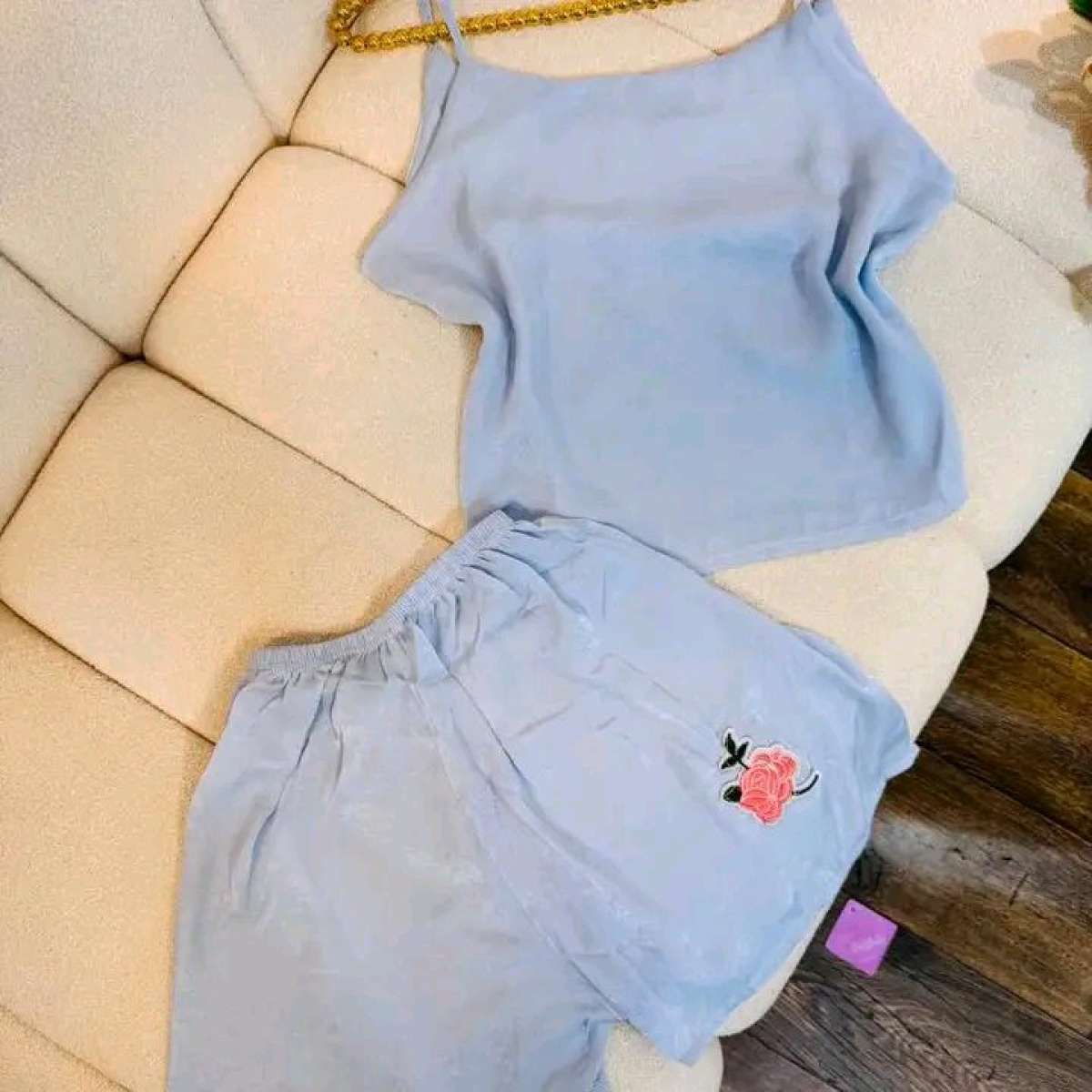 satine pyjama