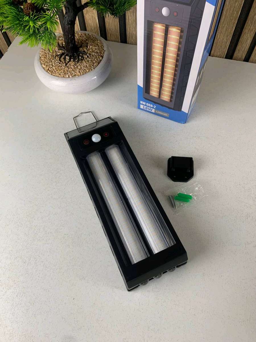 مصباح شمسي خارجي ذكي  إنارة قوية بدون فواتير