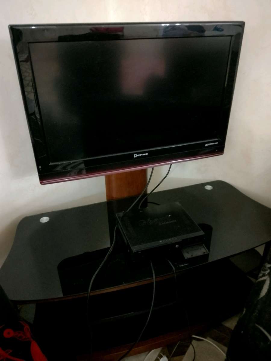 2 TVs deja utilise a vendre