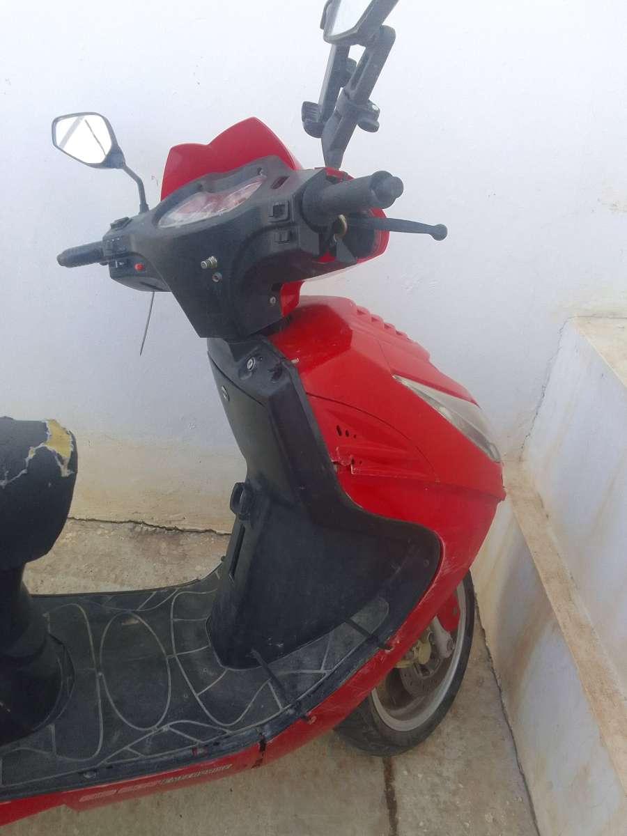 دراجة نارية 125 في اماس