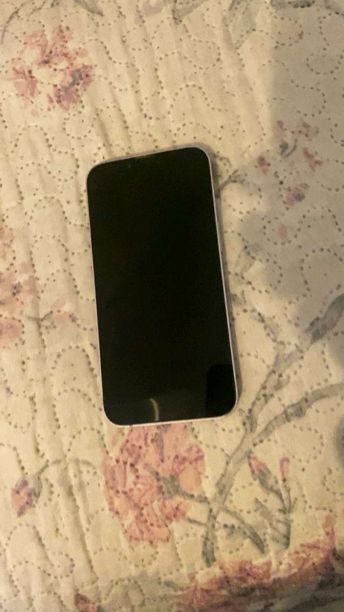 ايفون 14 عادي