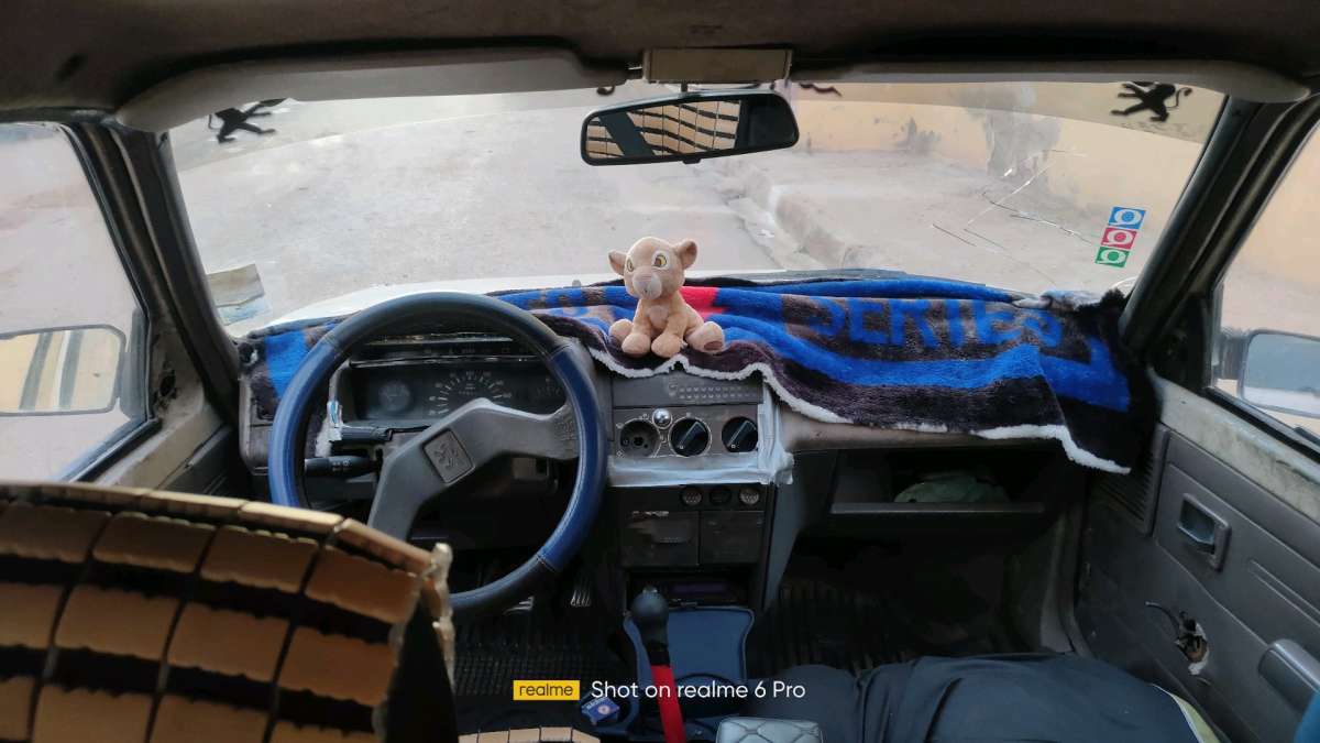 سيارة 205  بيجو