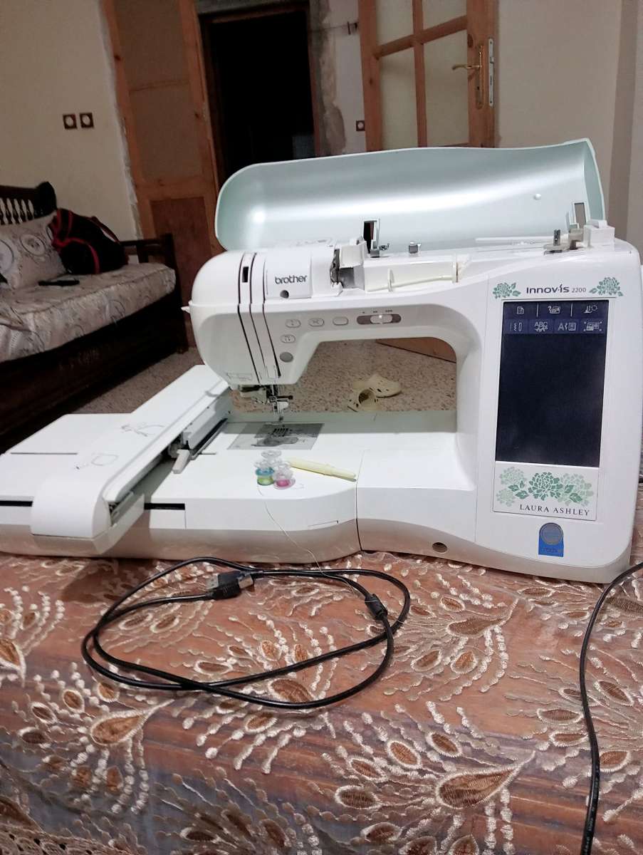 machine v3 innovis2200