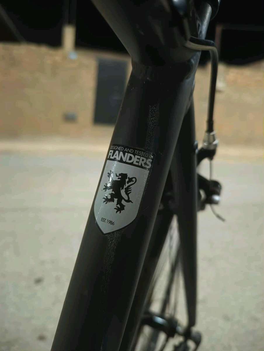 دراجة هوائية للسباق تزن 10 كيلوغرام