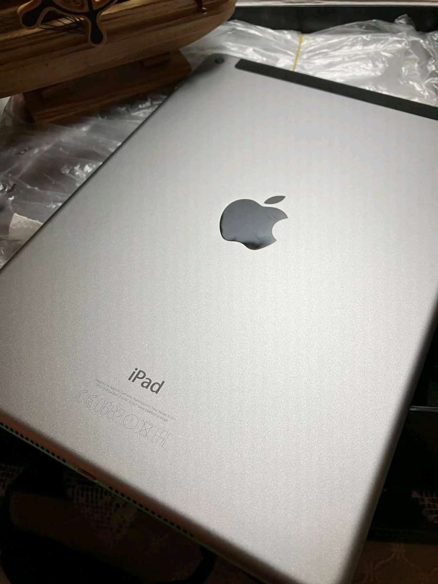 iPad Air 2nd 32G WiFi  cellular LTE