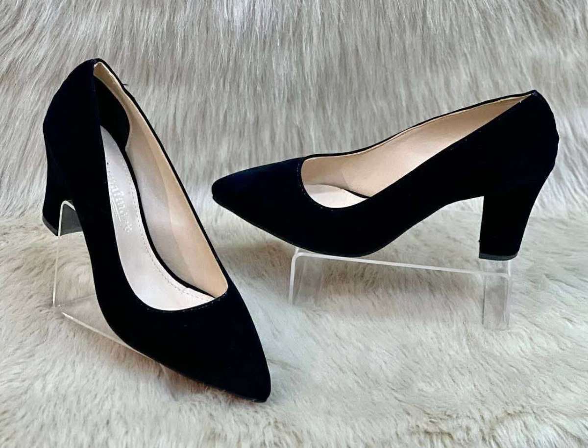 Escarpins En Daim Talons