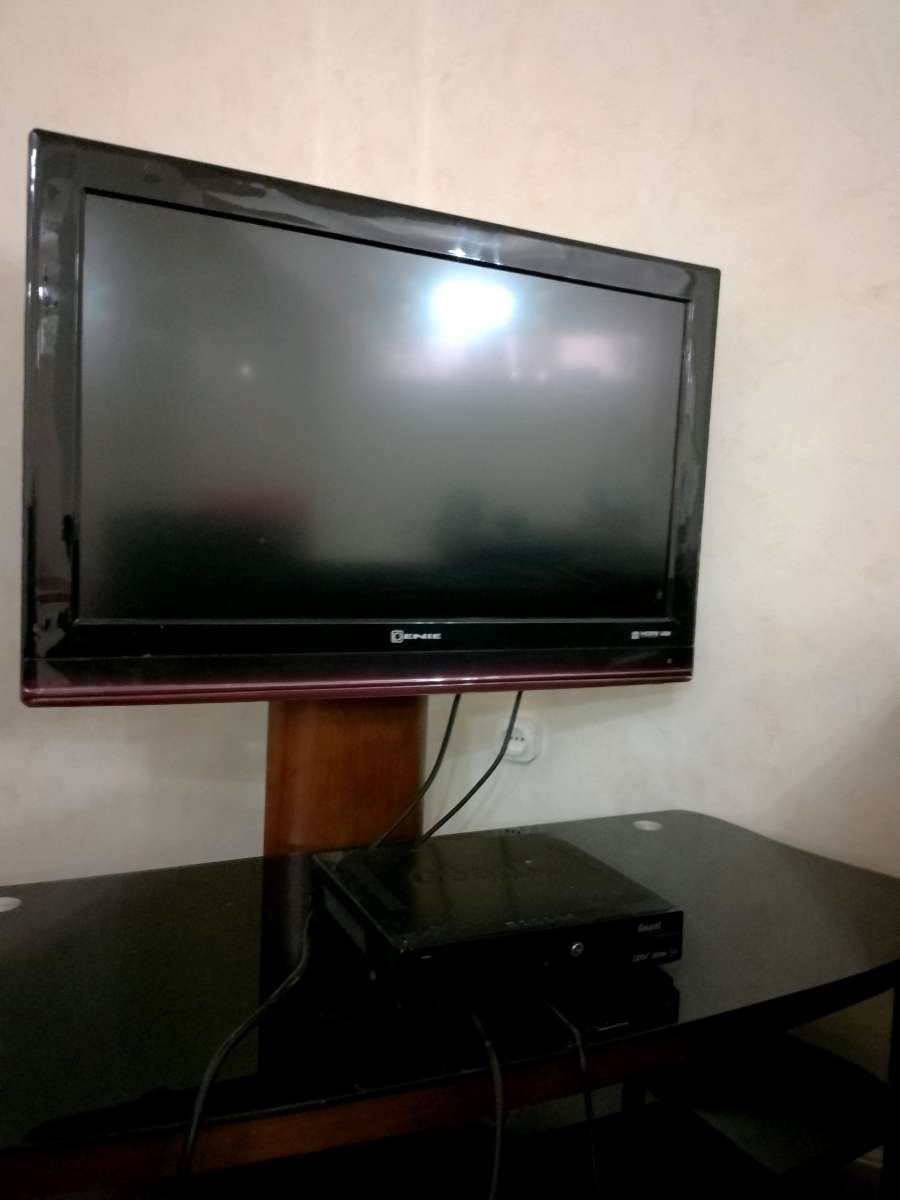 2 TVs deja utilise a vendre