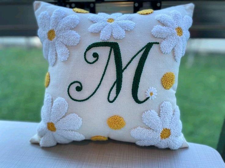 قطعة فنية مصنوعة يدوية