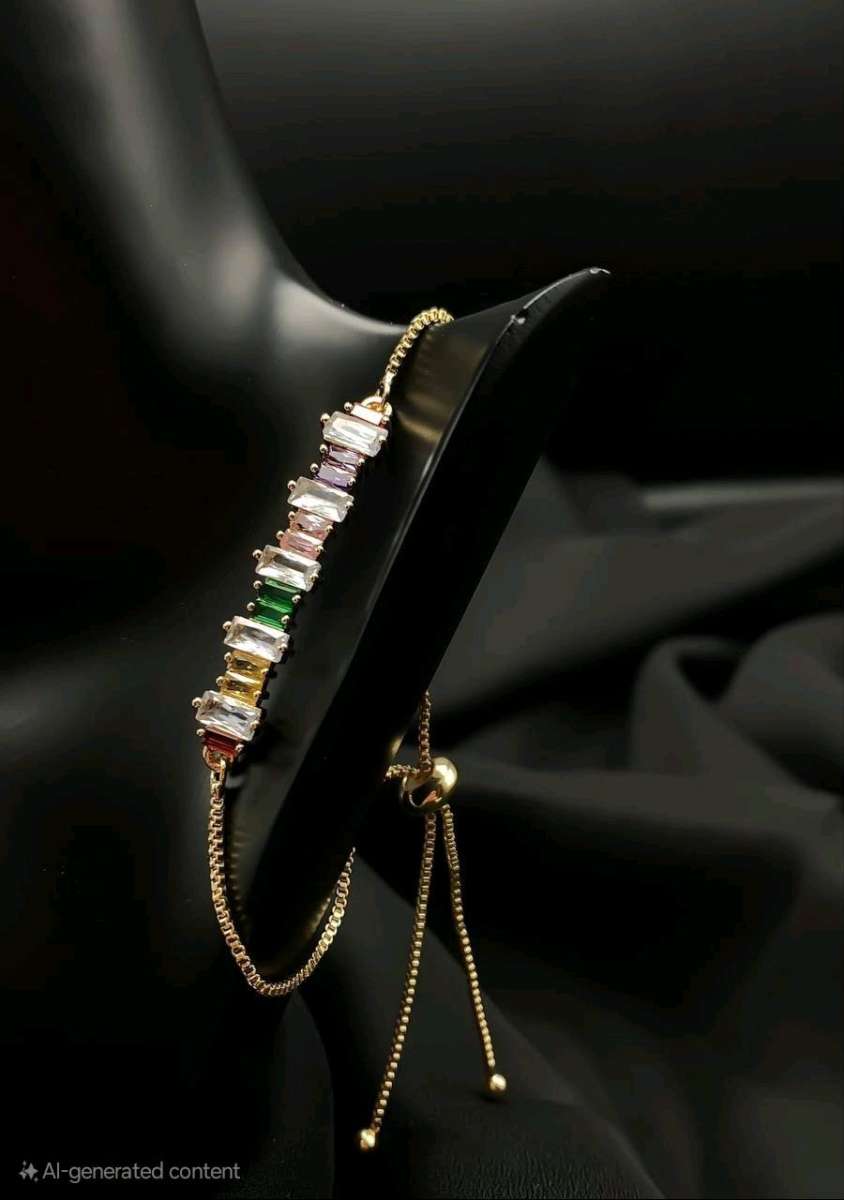 طقم أنيق ساعة نسائية  إكسسوارات راقية الطقم هذا يعطيك لمسة