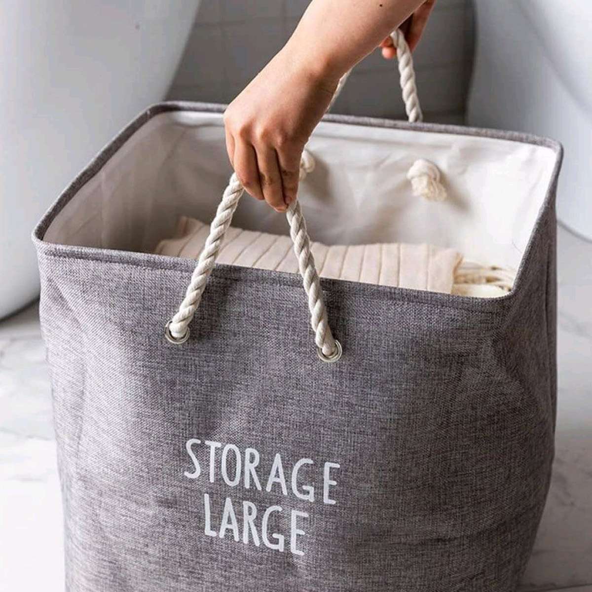 سلة لجمع ملابس غسيل