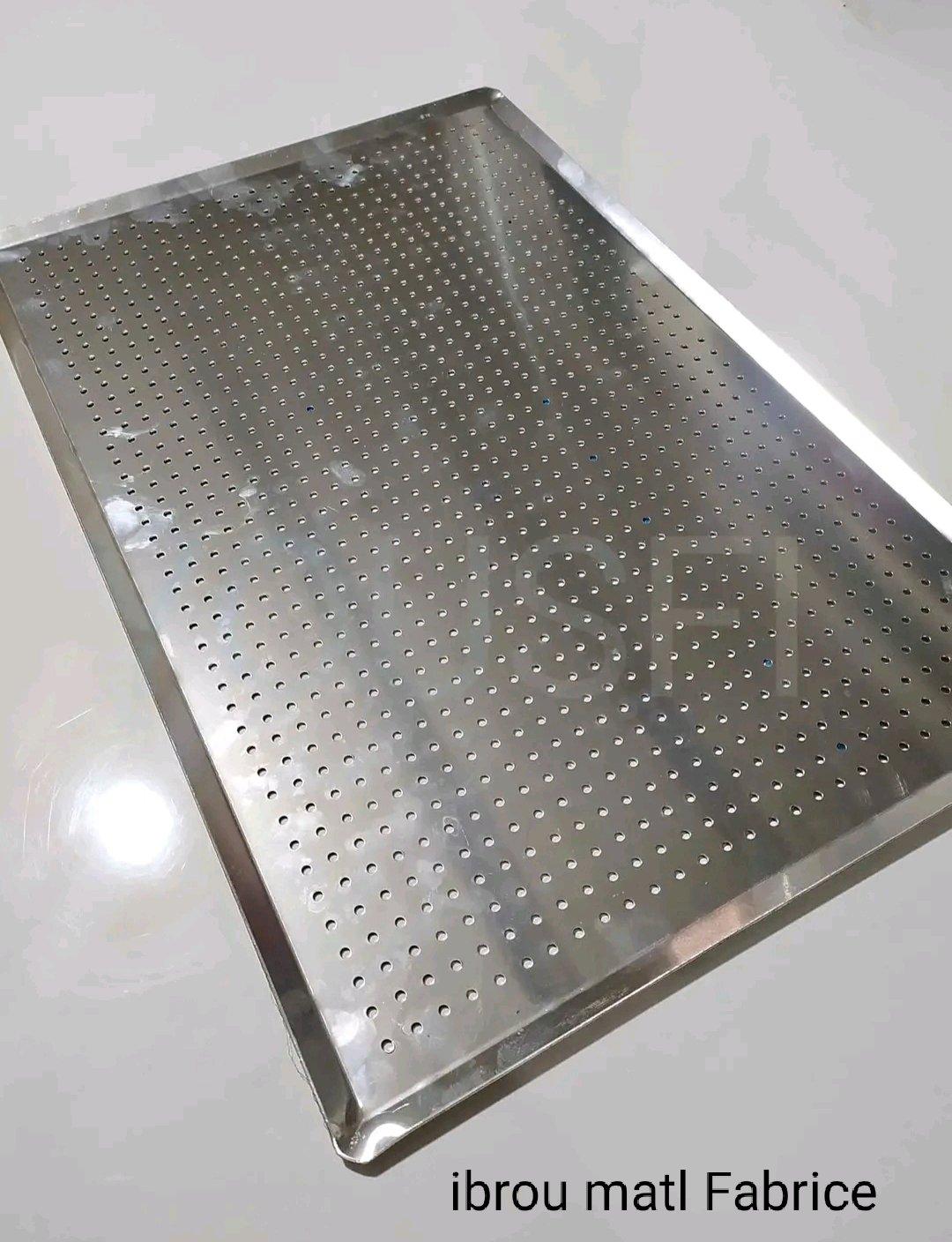 أليمنيوم مثقوبة تاع بيتزا كاري