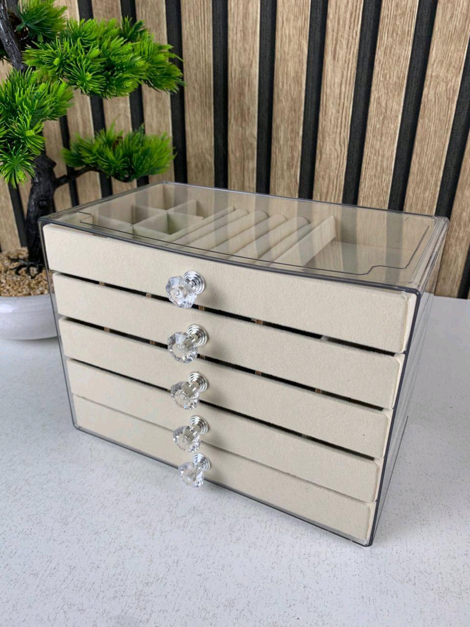 منظم مجوهرات أنيق