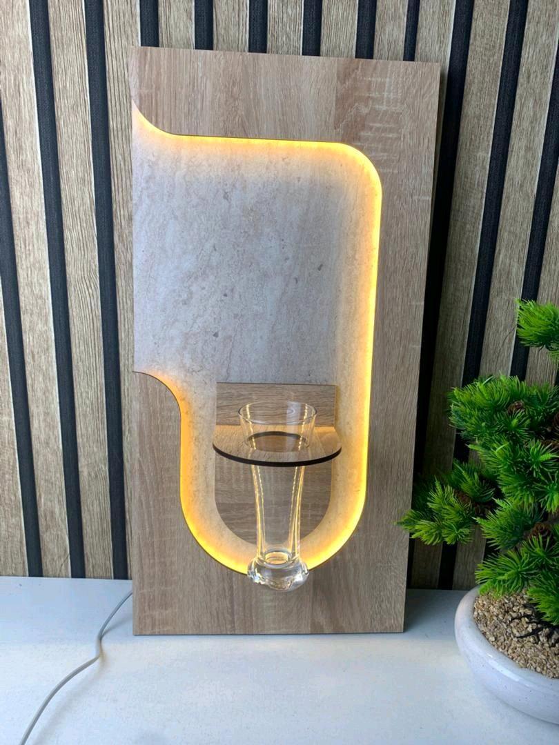 لوحة جدارية مظيئة