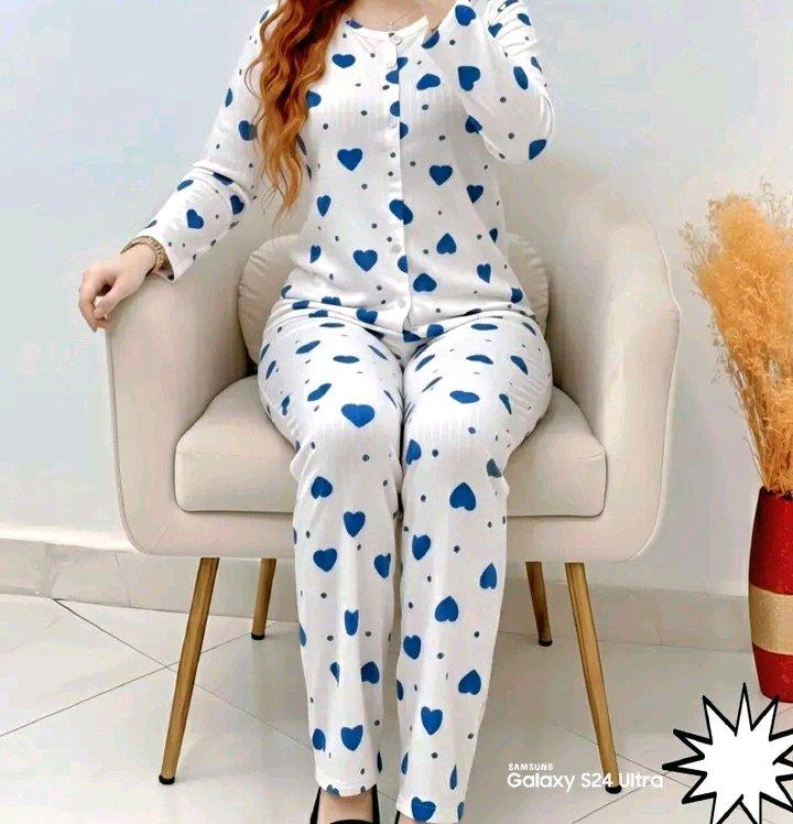 بيجامة نسائية أنيقة تهبل متوفرة بالوان جميلة