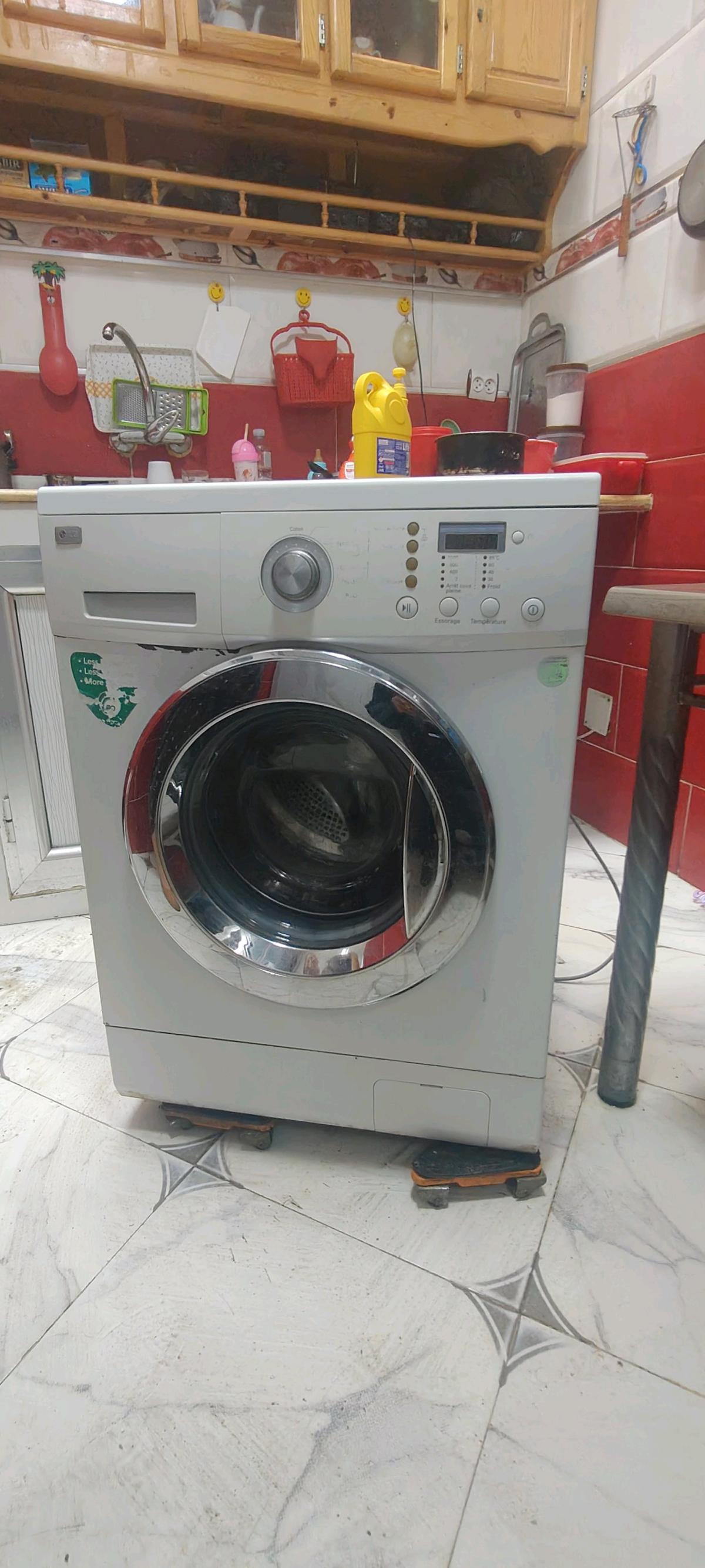 غسالة ملابس jg