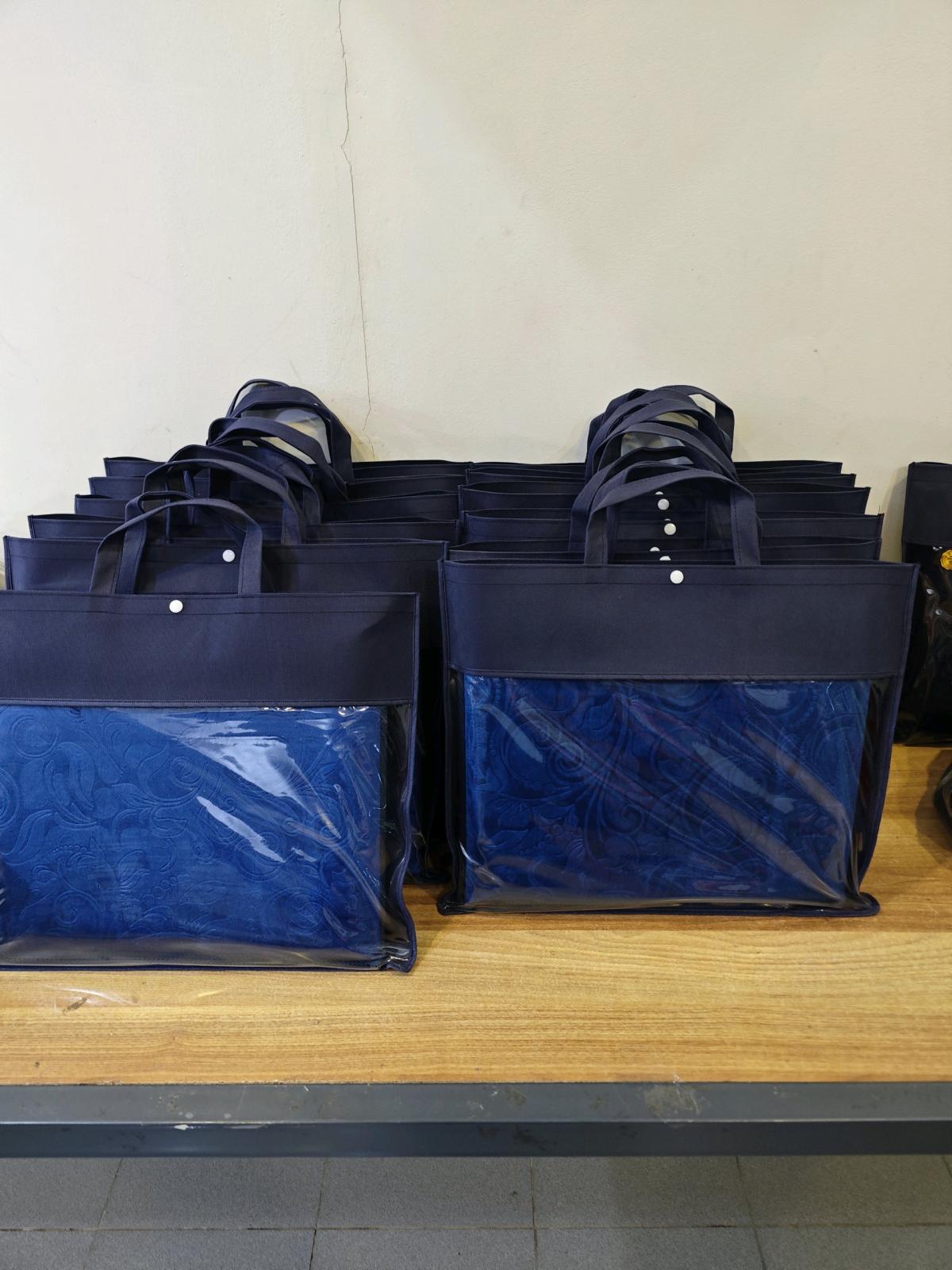 سجادة صلاة مع مسند ظهر