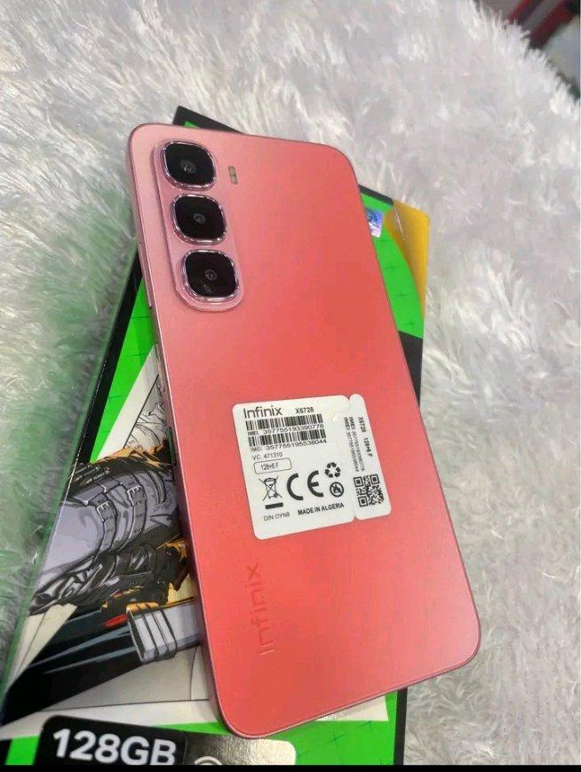 Tlphone infinix hot 60i