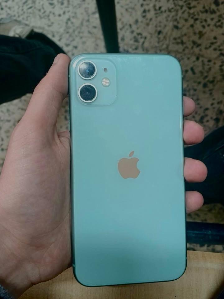 iPhone 11