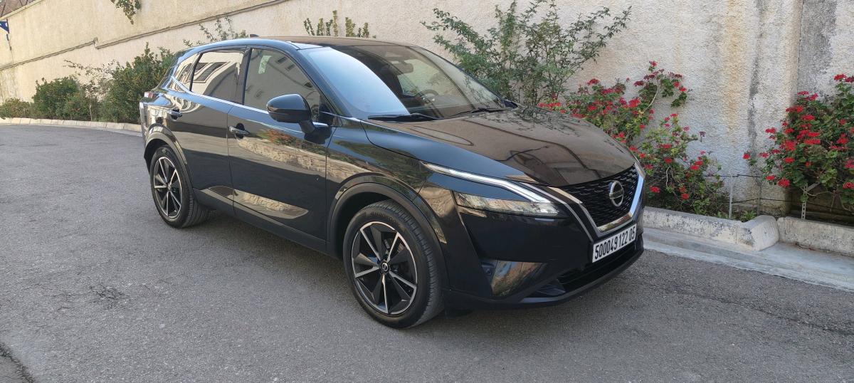 nissan Qashqai essence 13 TCE 140 machia 94000 boite manuel