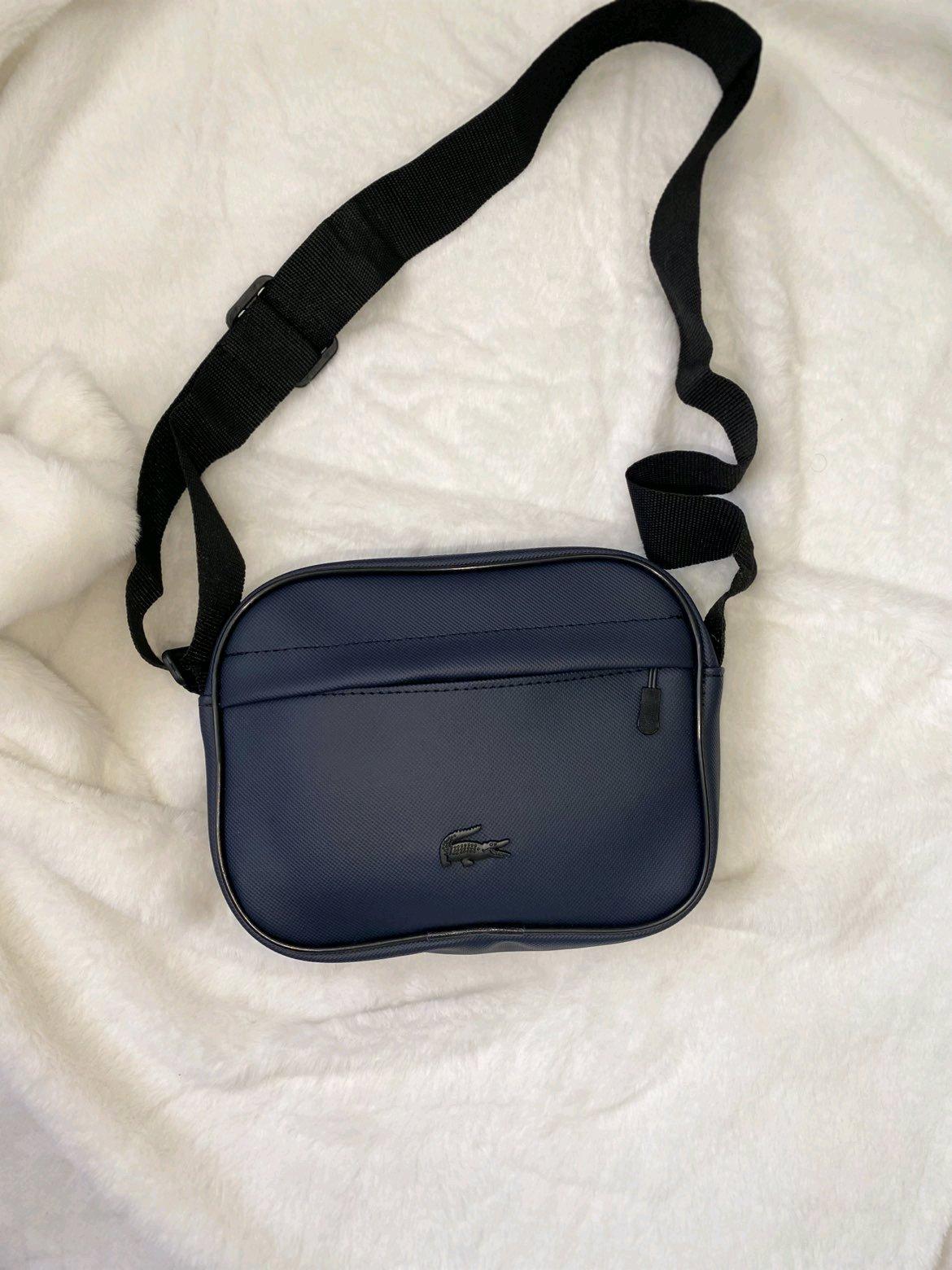 ساكوشات Lacoste