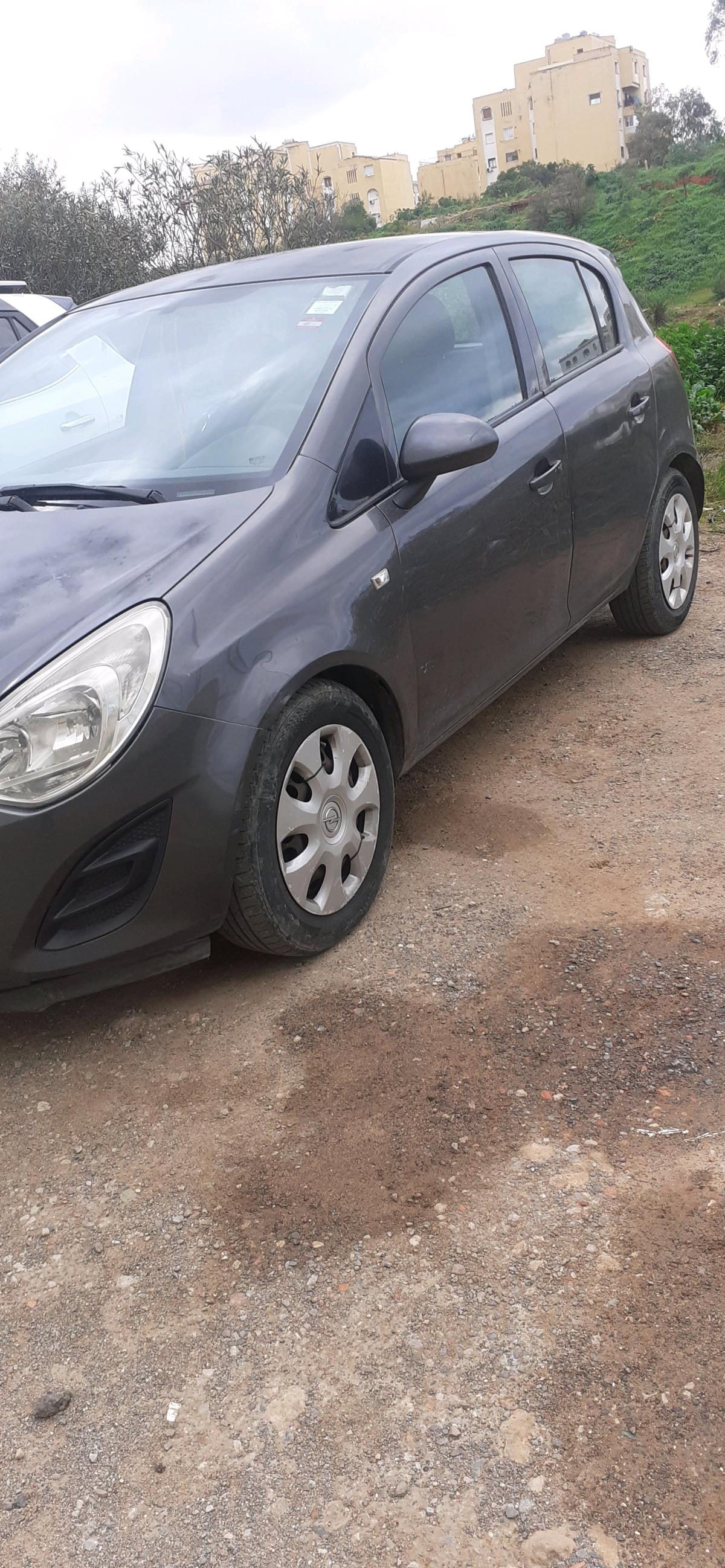 opel corsa 1 2 essence an 2012