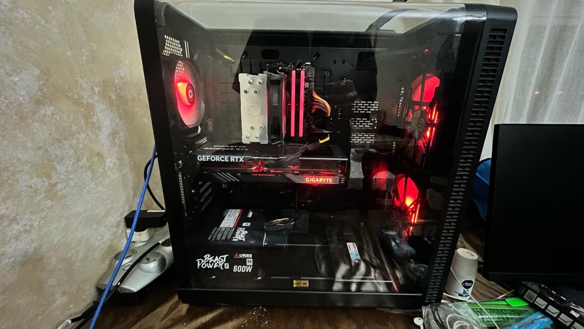 pc gamer workstation