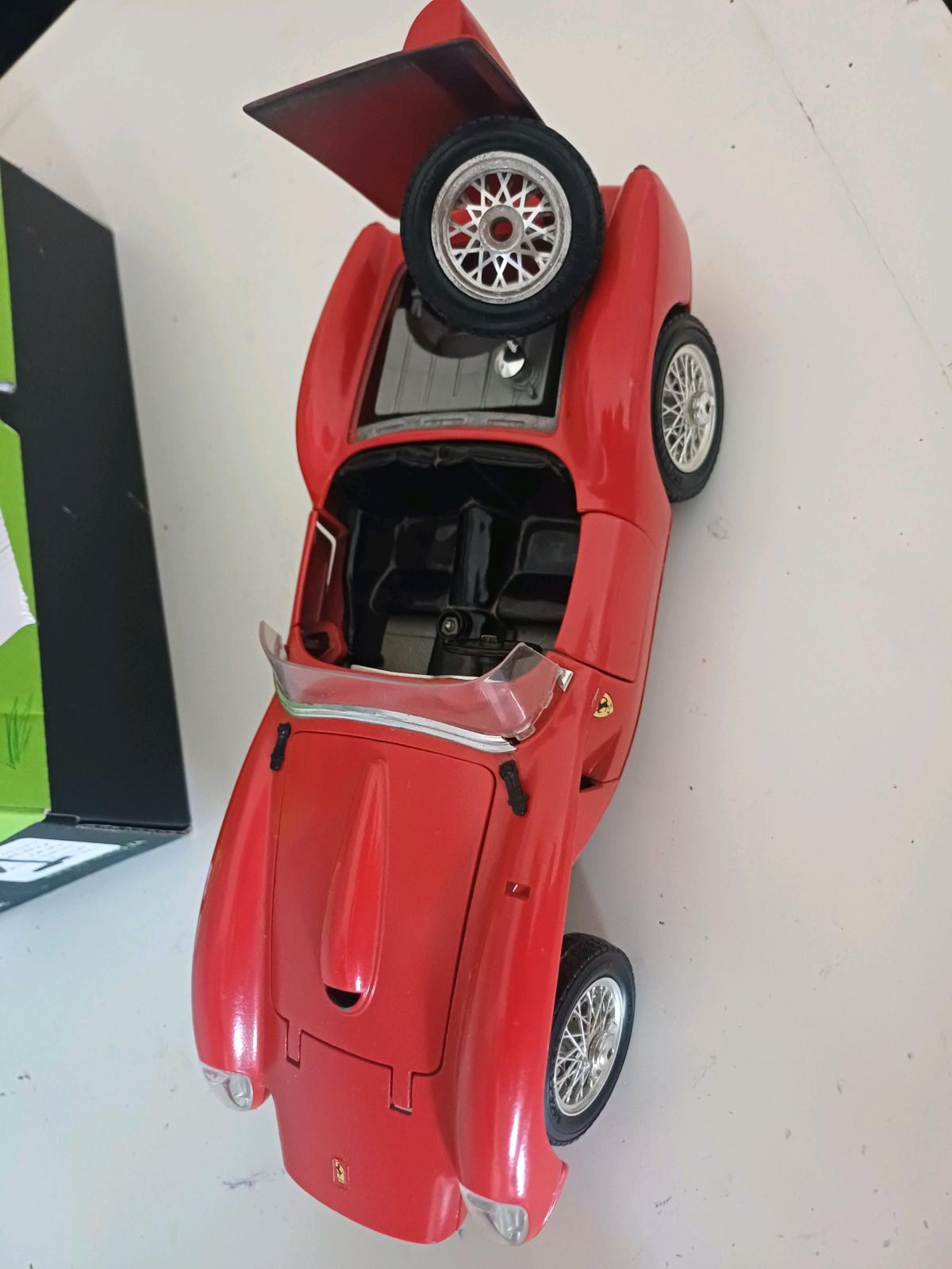 Bburago 1957 Ferrari 250 Testa Rossa  نموذج