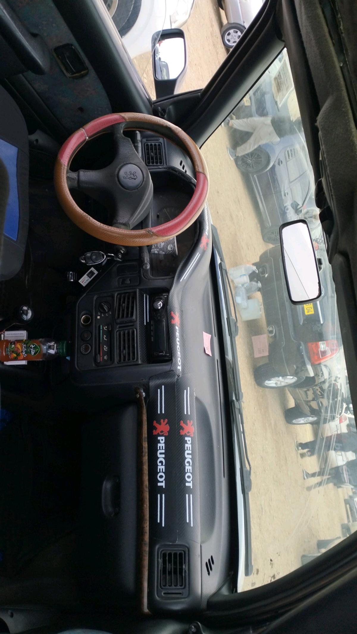 Peugeot 106