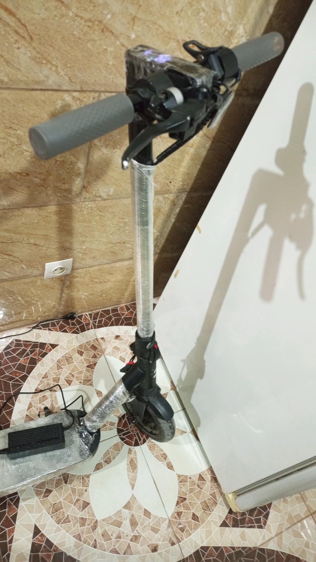 Electric scooter