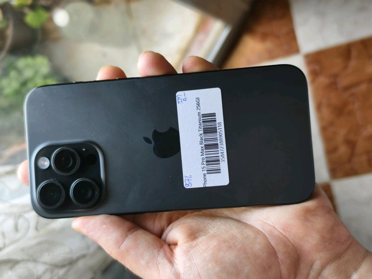 iphone 15 pro max 1